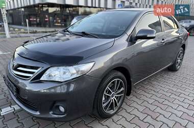 Седан Toyota Corolla 2011 в Одесі