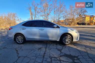 Седан Toyota Corolla 2013 в Кривому Розі