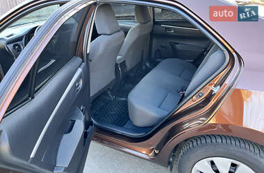 Седан Toyota Corolla 2018 в 