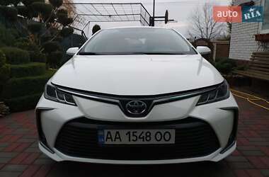 Седан Toyota Corolla 2019 в 