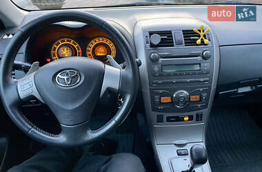 Седан Toyota Corolla 2007 в Шостке