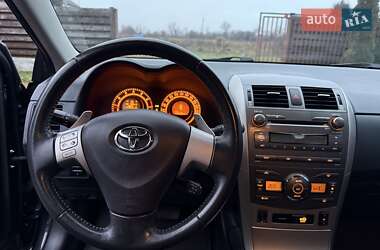 Седан Toyota Corolla 2007 в Мукачевому