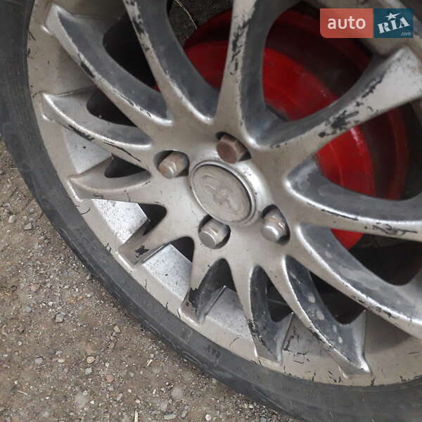 Седан Toyota Corolla 1998 в Дніпрі