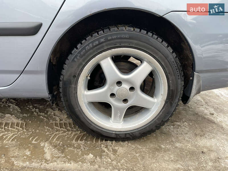 Универсал Toyota Corolla 2003 в Вашковцах