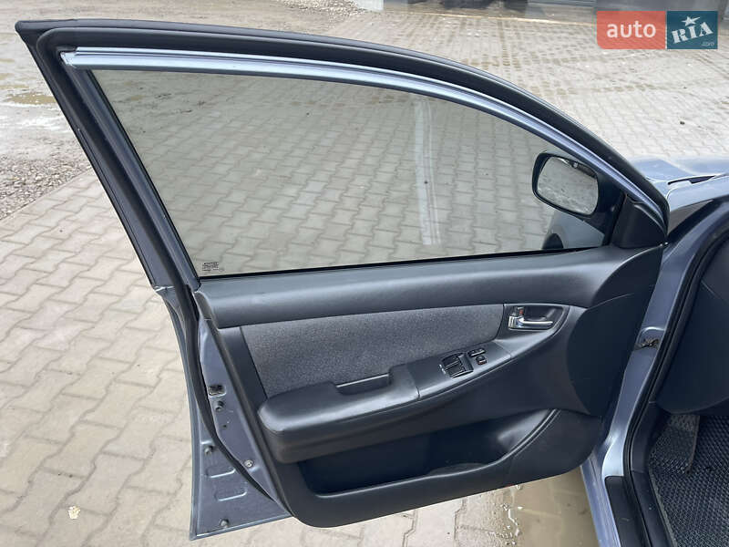 Универсал Toyota Corolla 2003 в Вашковцах