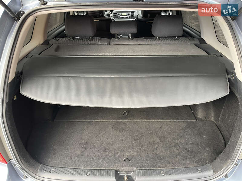 Универсал Toyota Corolla 2003 в Вашковцах