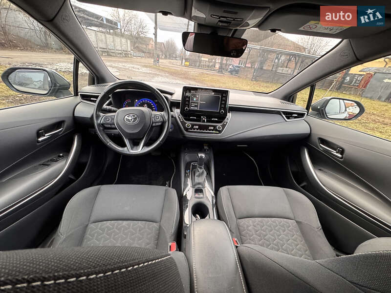Хетчбек Toyota Corolla 2020 в Кам'янському