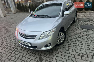 Седан Toyota Corolla 2008 в Львові