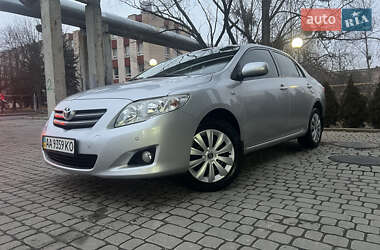 Седан Toyota Corolla 2008 в Львові