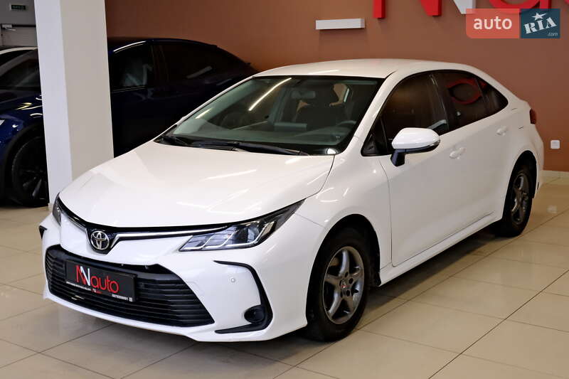 Седан Toyota Corolla 2021 в Одессе