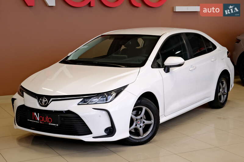 Седан Toyota Corolla 2021 в Одессе