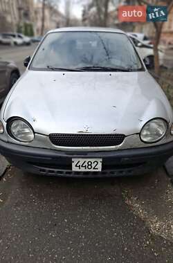 Седан Toyota Corolla 1999 в Одессе