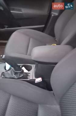 Седан Toyota Corolla 2014 в 