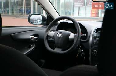 Седан Toyota Corolla 2011 в Києві