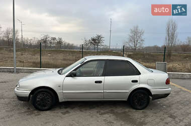 Седан Toyota Corolla 1998 в Киеве