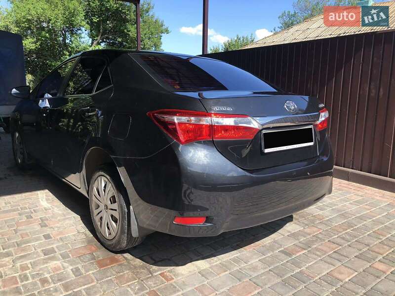 Седан Toyota Corolla 2014 в Васильковке