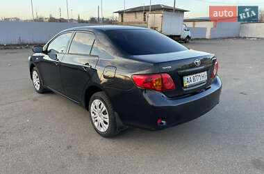 Седан Toyota Corolla 2008 в Киеве