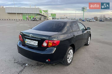 Седан Toyota Corolla 2008 в Киеве