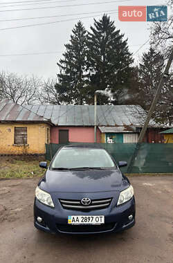 Седан Toyota Corolla 2008 в Києві