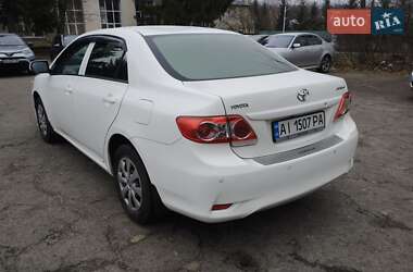 Седан Toyota Corolla 2011 в Киеве