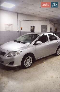 Седан Toyota Corolla 2008 в Полтаві