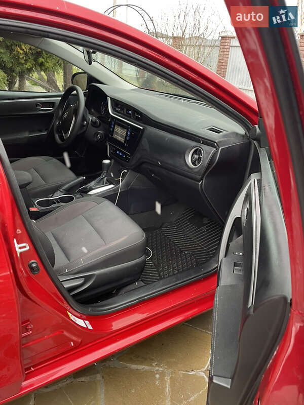 Седан Toyota Corolla 2018 в Киеве