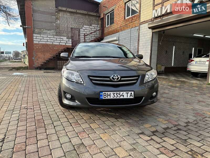 Седан Toyota Corolla 2008 в Одесі