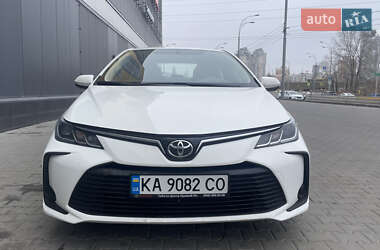 Седан Toyota Corolla 2020 в Києві