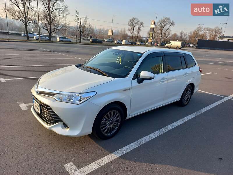 Универсал Toyota Corolla 2016 в Киеве