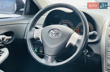 Седан Toyota Corolla 2008 в Харькове