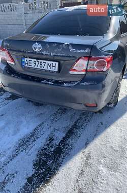 Седан Toyota Corolla 2012 в Павлограде