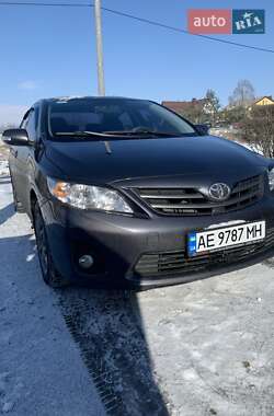 Седан Toyota Corolla 2012 в Павлограде