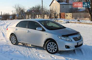 Седан Toyota Corolla 2008 в Глухове