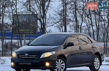 Седан Toyota Corolla 2009 в Днепре