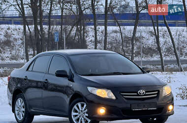 Седан Toyota Corolla 2009 в Днепре