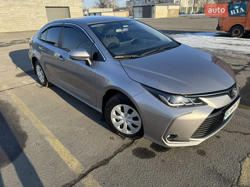 Седан Toyota Corolla 2021 в Кременчуге