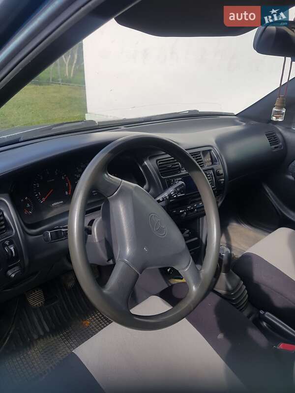 Ліфтбек Toyota Corolla 1993 в Надвірній