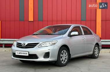 Седан Toyota Corolla 2011 в Киеве