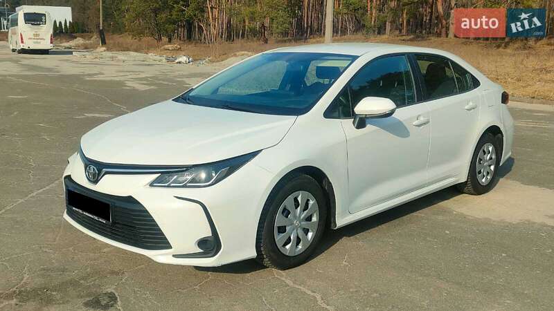 Седан Toyota Corolla 2020 в Києві