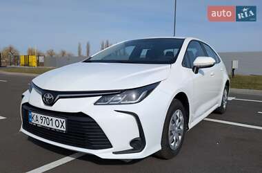 Седан Toyota Corolla 2020 в Киеве