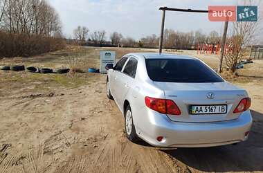 Седан Toyota Corolla 2008 в Києві