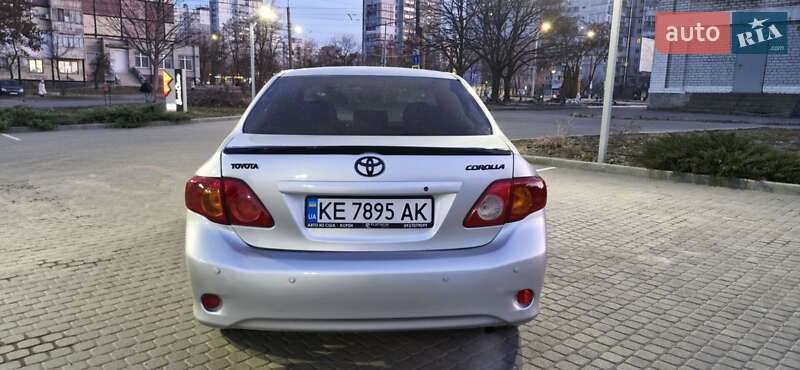 Седан Toyota Corolla 2007 в Дніпрі