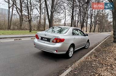 Седан Toyota Corolla 2009 в Киеве