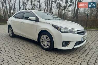 Седан Toyota Corolla 2015 в Луцьку