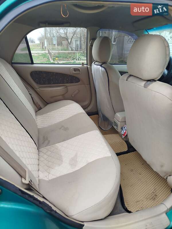 Седан Toyota Corolla 1999 в Одесі