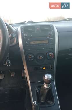 Седан Toyota Corolla 2009 в 