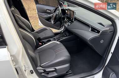 Седан Toyota Corolla 2021 в 