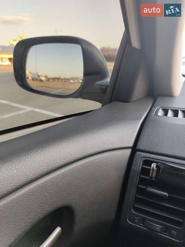 Седан Toyota Corolla 2012 в Львове фото 21 Седан Toyota Corolla 2012 в Львове