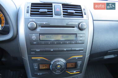 Седан Toyota Corolla 2008 в Кропивницком