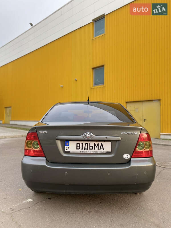 Седан Toyota Corolla 2005 в Николаеве
